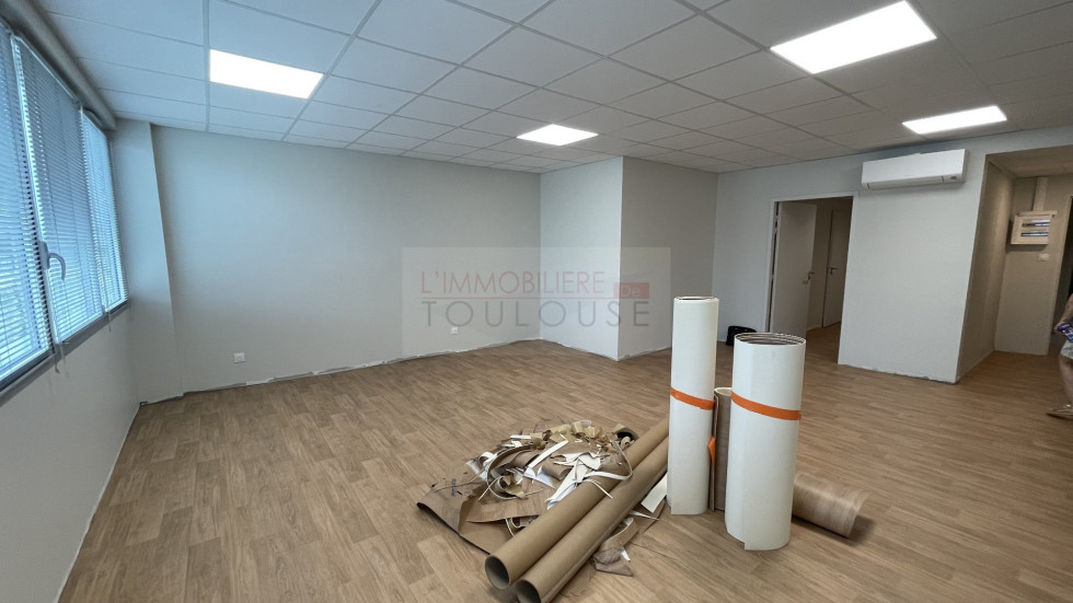 location Bureau Labege - Photo 4