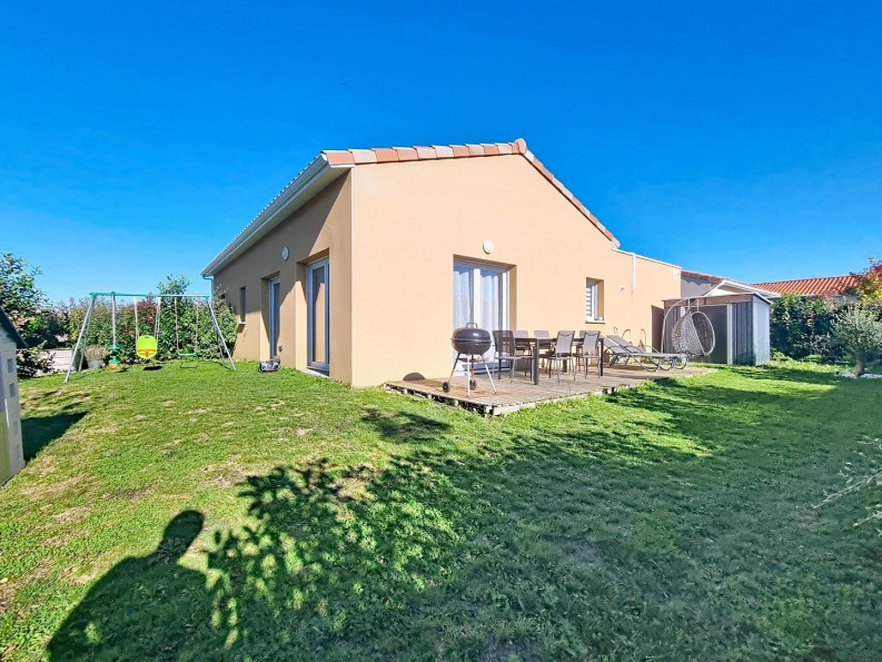 vente Maison Ayguesvives - Photo 1