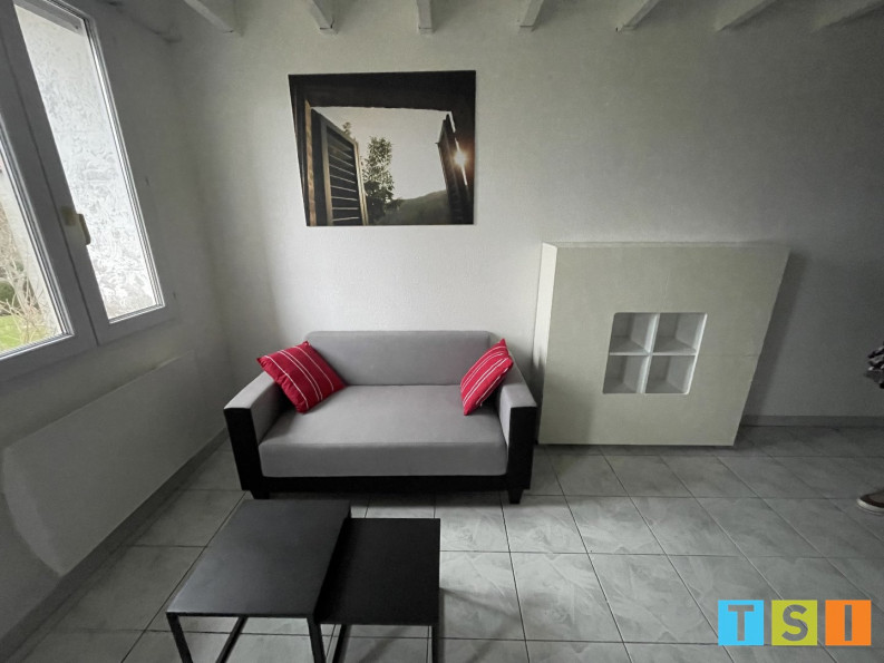 location Appartement mezzanine Gourdan Polignan - Photo 2