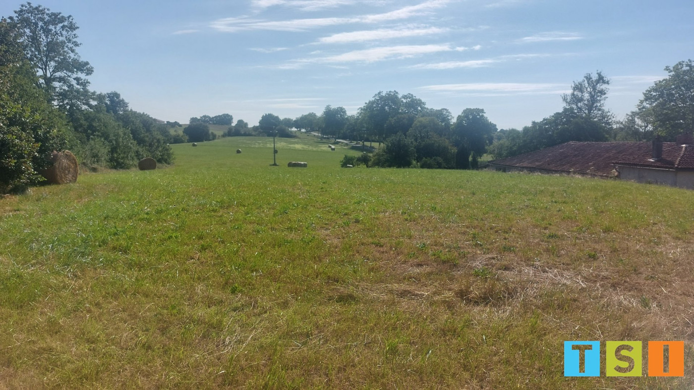 vente Terrain constructible Ciadoux - Photo 1