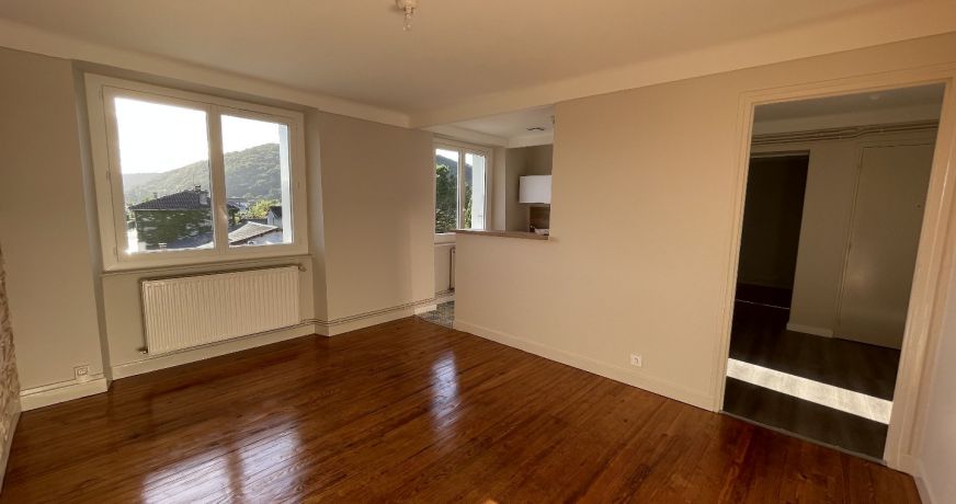 location Appartement rénové Valentine