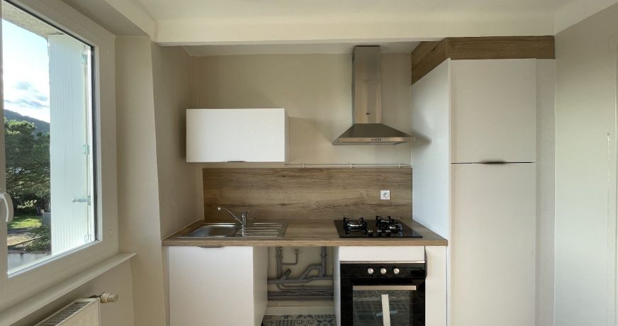 location Appartement rénové Valentine