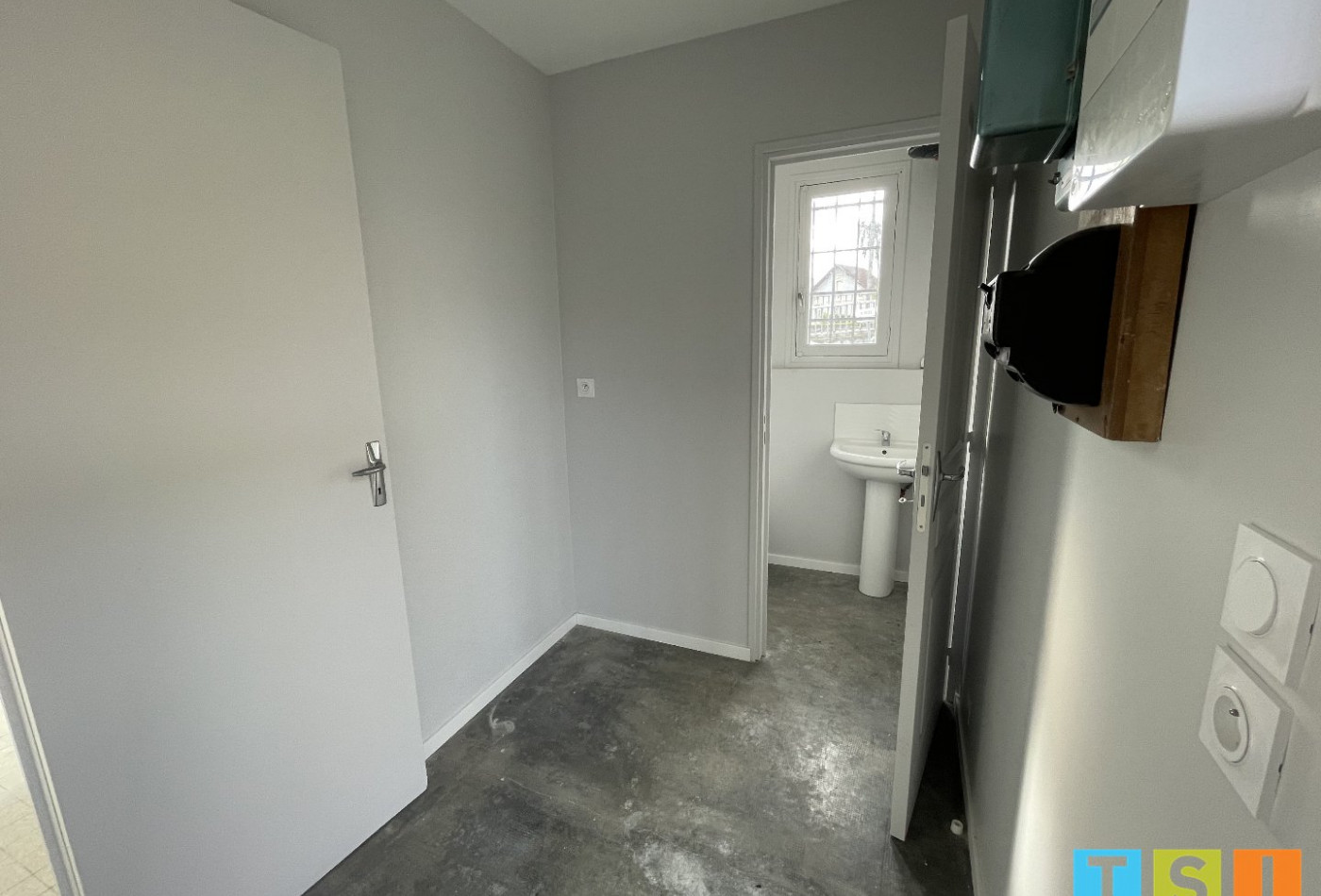 location Local commercial Saint Gaudens - Photo 8