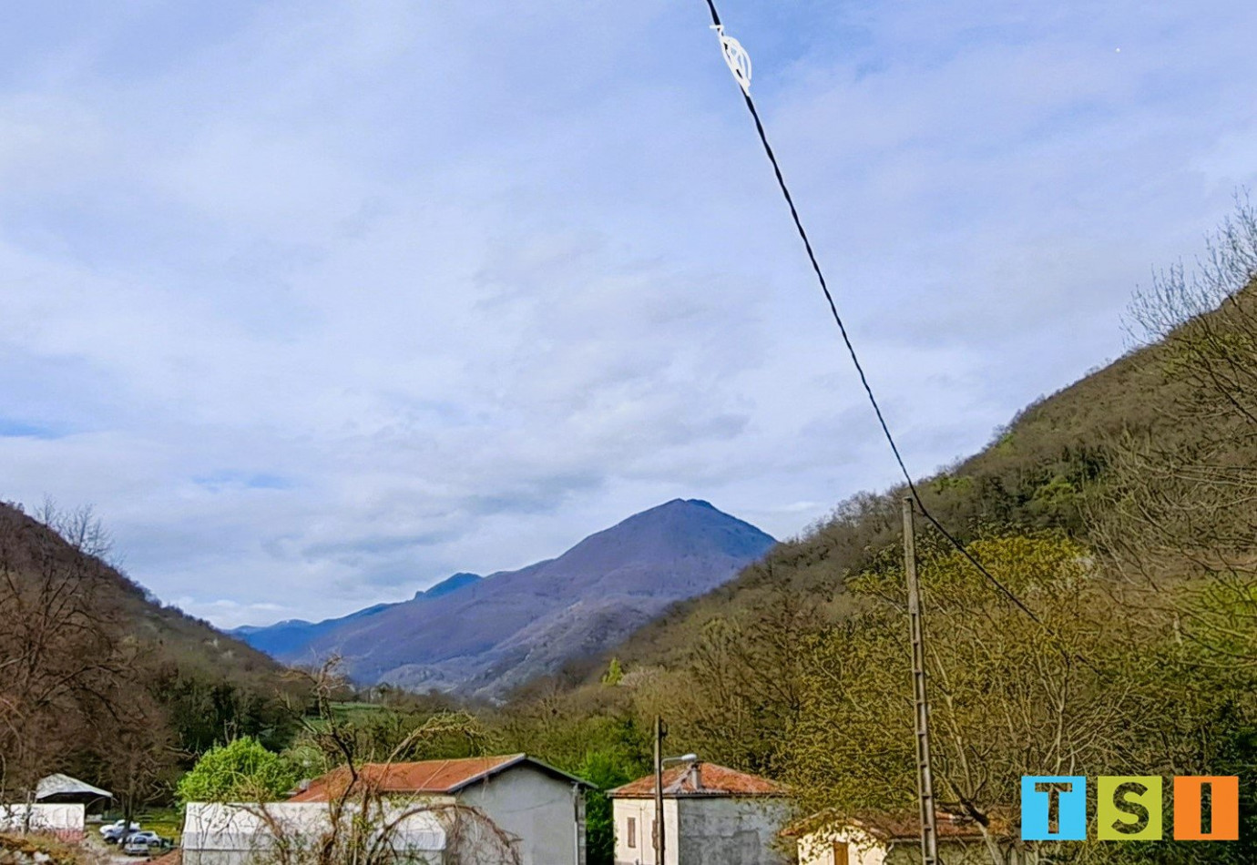 vente Terrain Loures Barousse - Photo 2