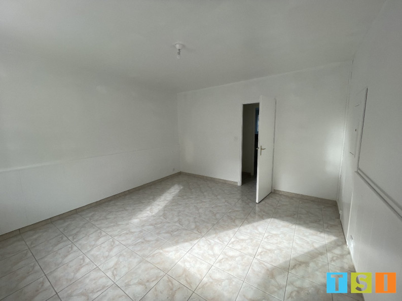 location Appartement rénové Lombres - Photo 3