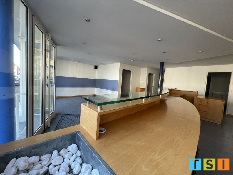 location Locaux d'activité Montrejeau - Photo 2