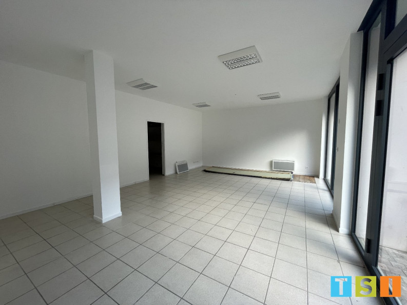 location Local commercial Bagneres De Luchon - Photo 2