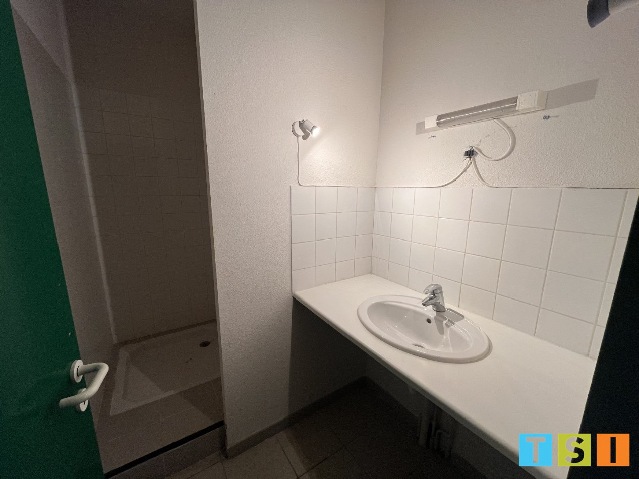 sale Local commercial Boussens - Photo 7