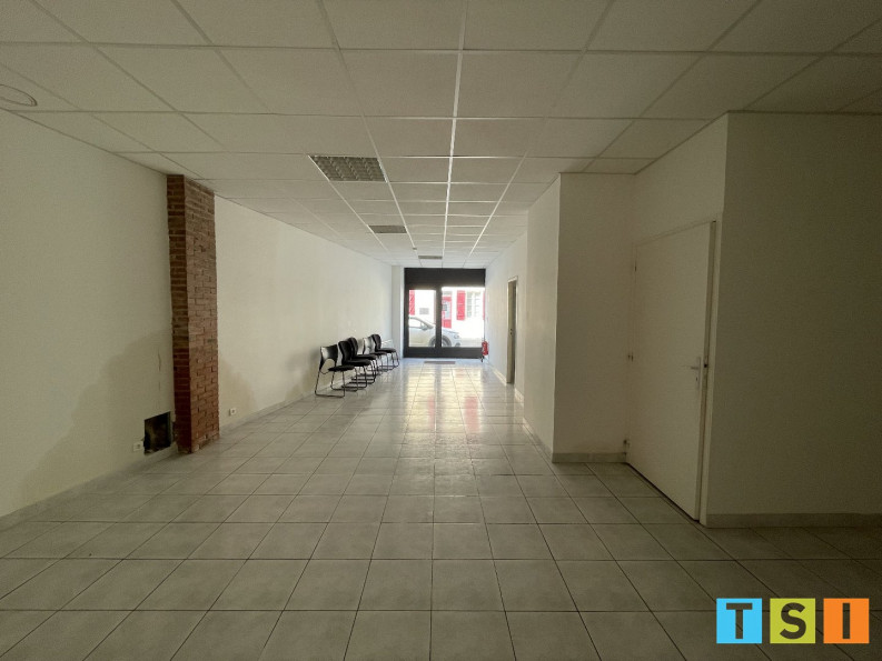 location Local commercial Boulogne Sur Gesse - Photo 7
