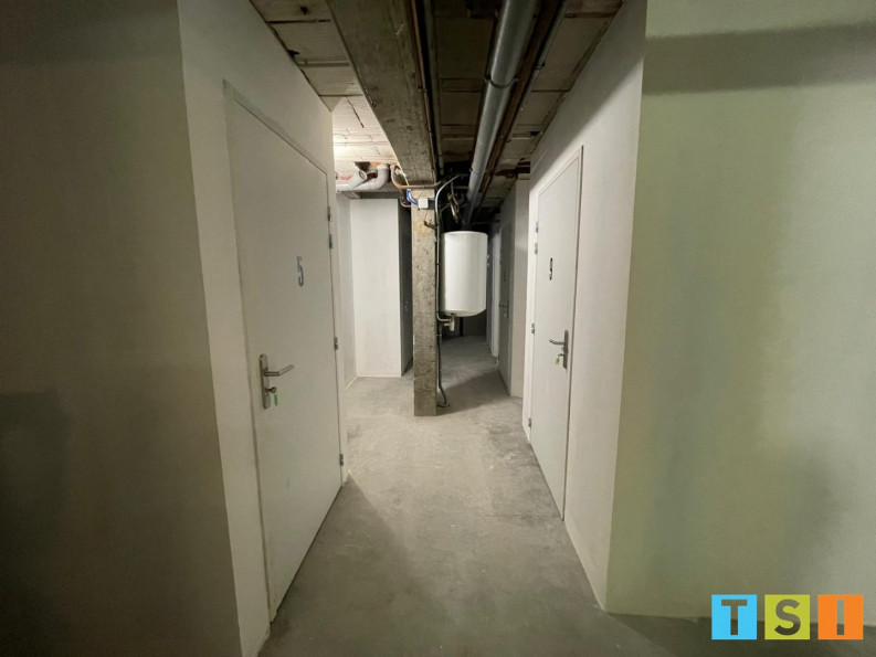 location Garage Bagneres De Luchon - Photo 2