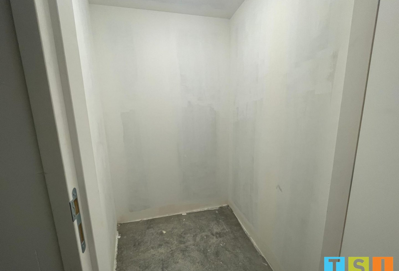 location Garage Bagneres De Luchon - Photo 6