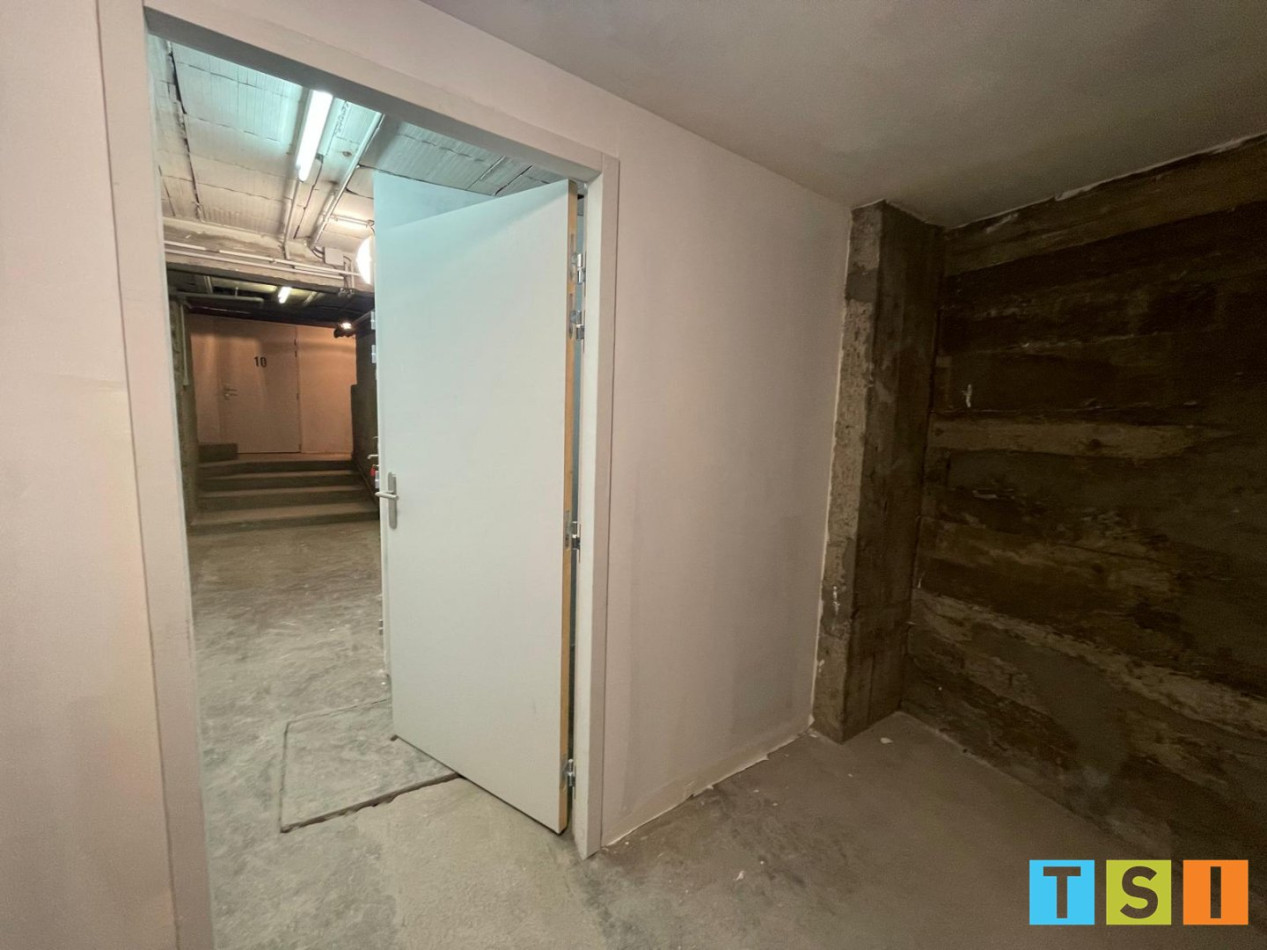 location Garage Bagneres De Luchon - Photo 8