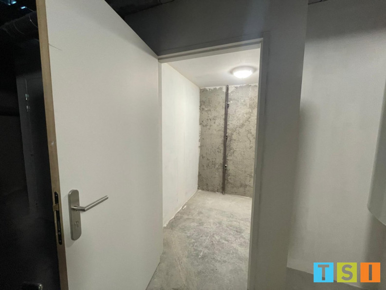 location Garage Bagneres De Luchon - Photo 9