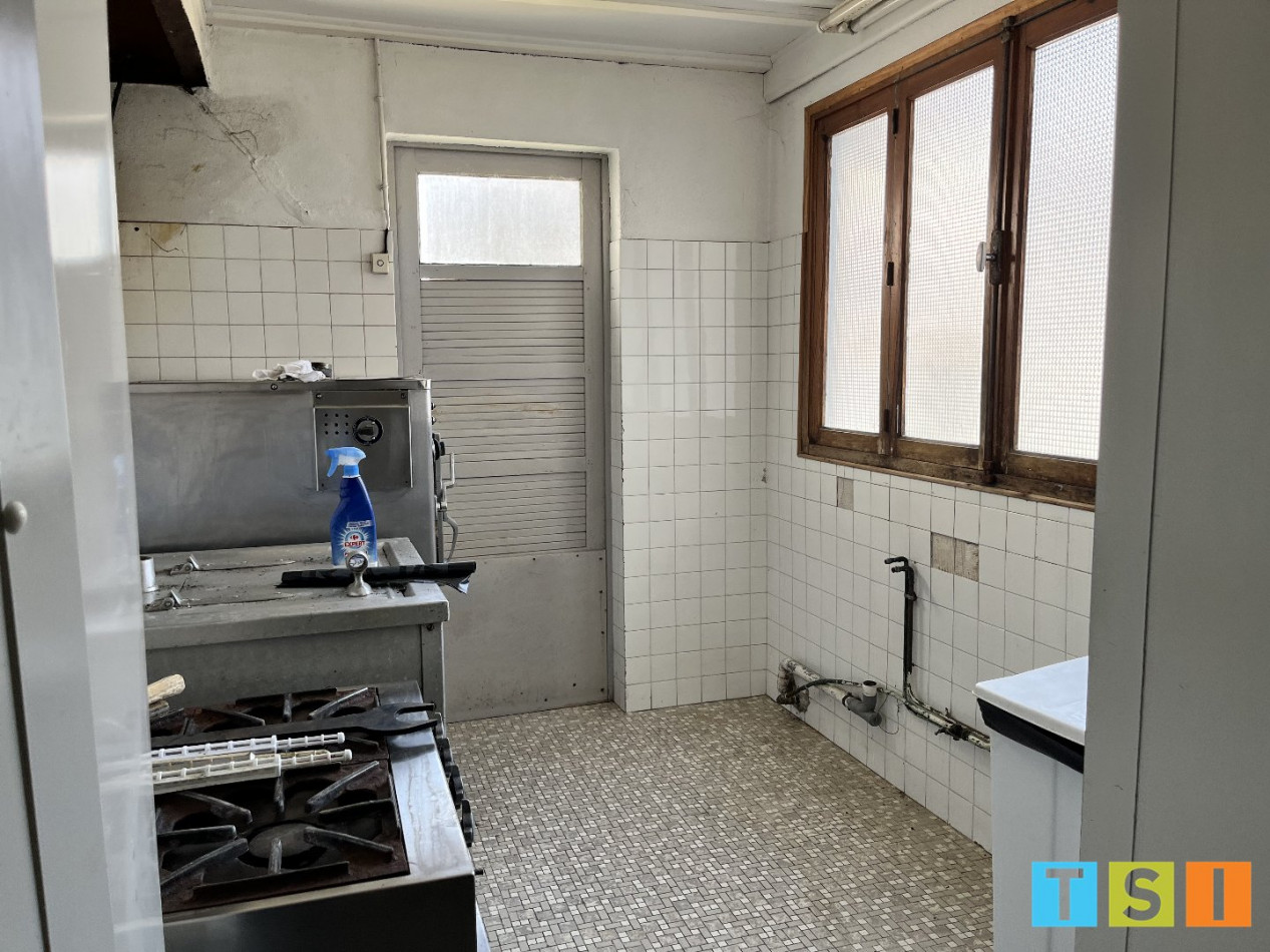 sale Ensemble immobilier Gourdan Polignan - Photo 5