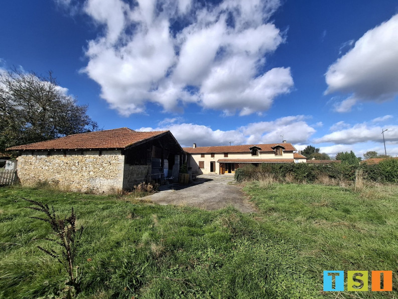 vente Maison Le Cuing - Photo 1