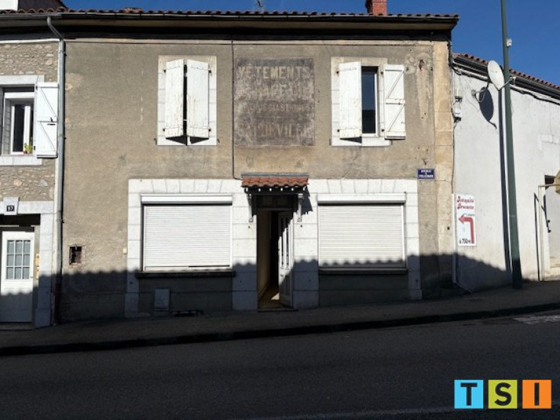 vente Immeuble de rapport Montrejeau - Photo 1