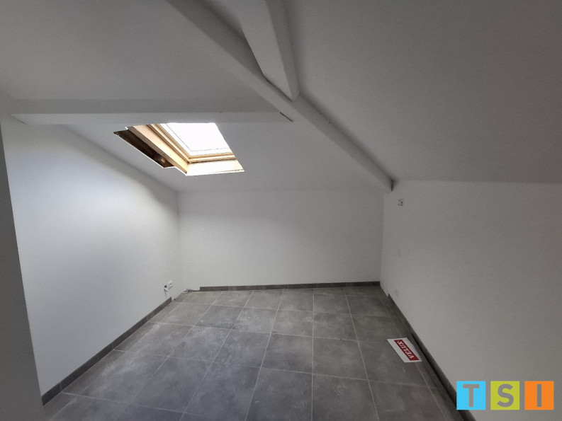 vente Immeuble Loures Barousse - Photo 10