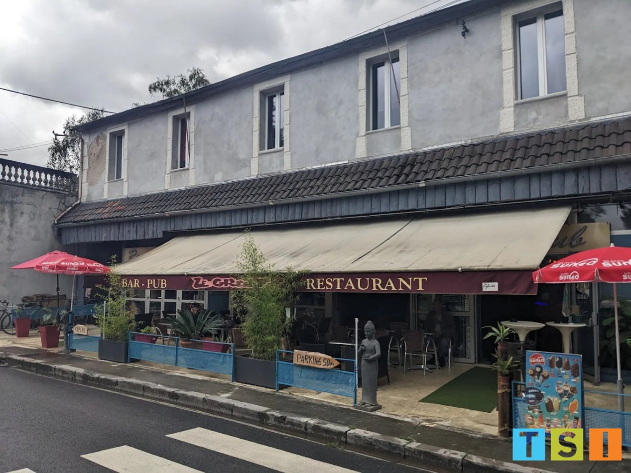 vente Immeuble mixte Loures Barousse - Photo 1