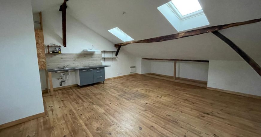 location Appartement Aspet
