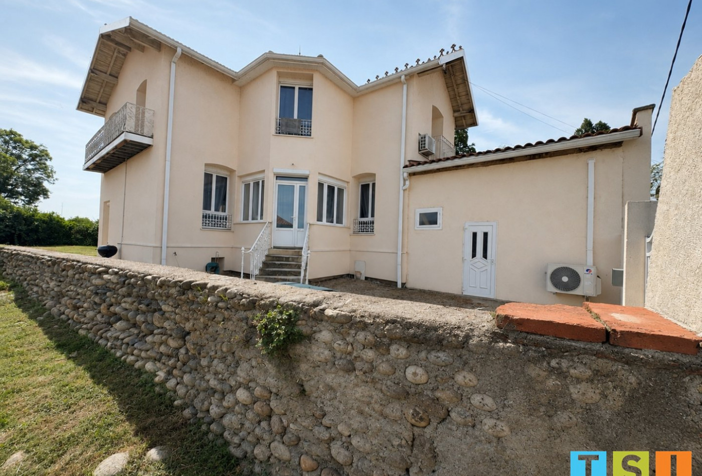 vente Maison Cazeres - Photo 1