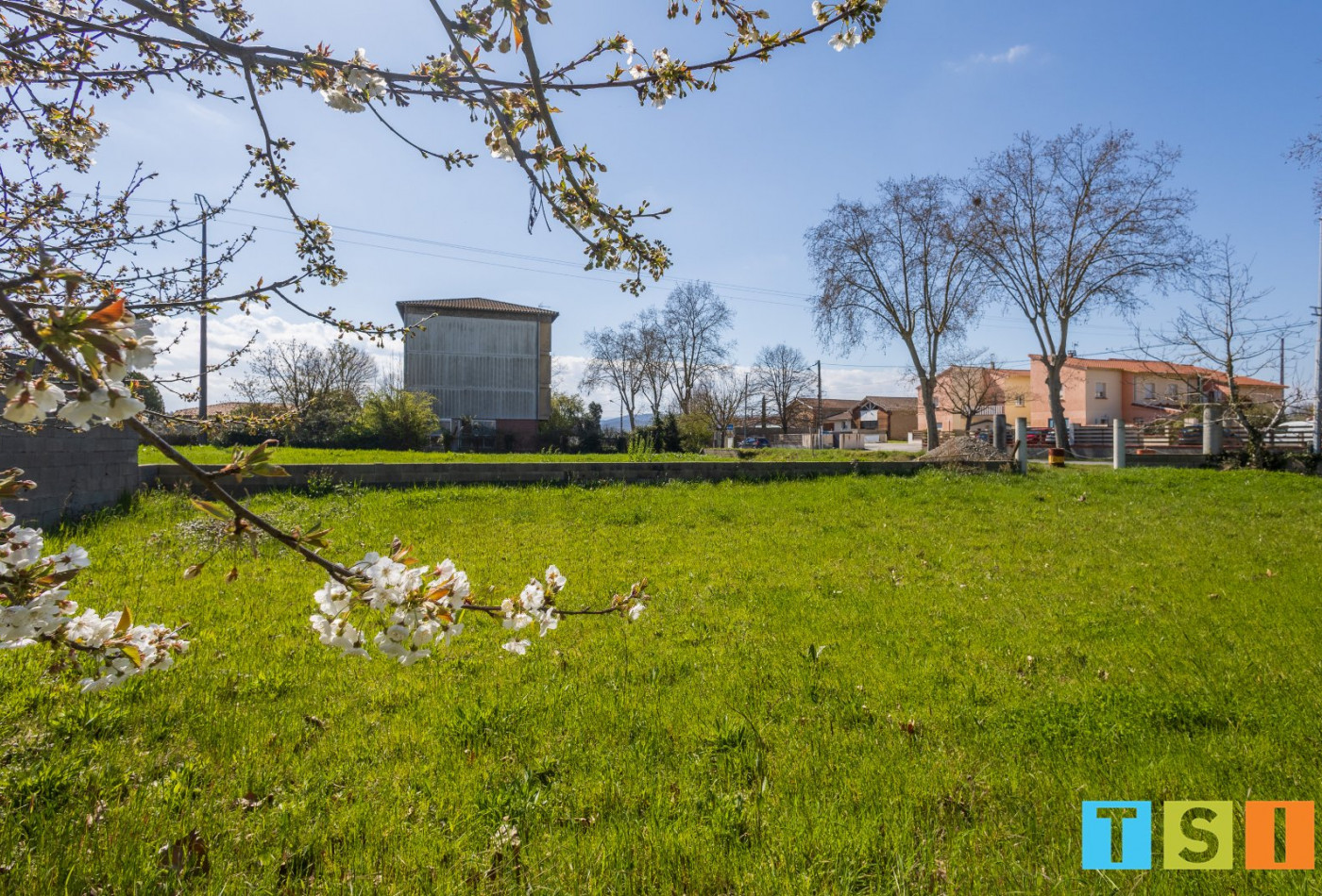 vente Terrain Cazeres - Photo 1