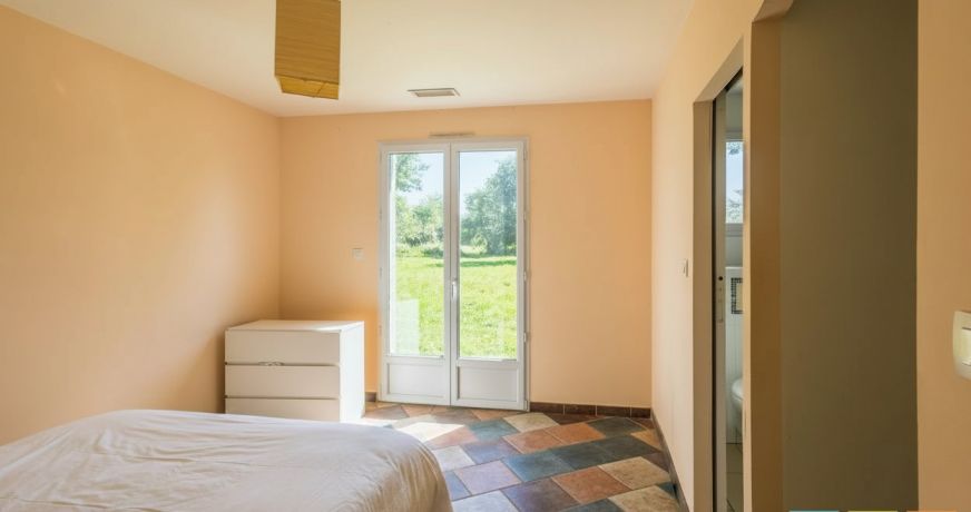 vente Villa Mondavezan
