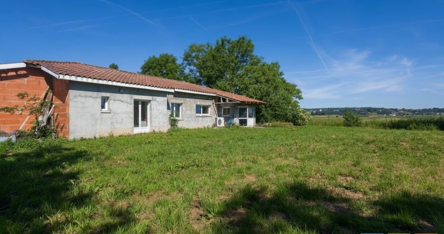 vente Villa Mondavezan