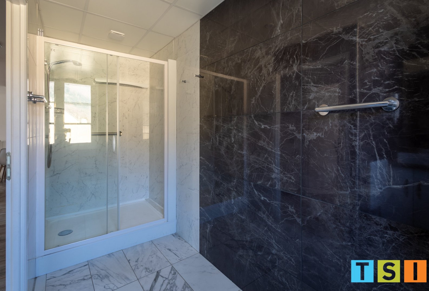 vente Appartement rénové Bagneres De Luchon - Photo 7