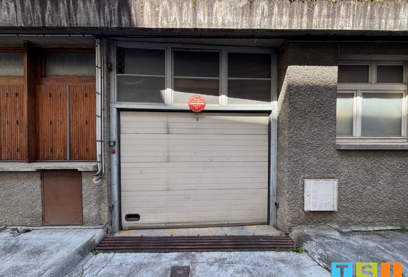 vente Garage Bagneres De Luchon - Photo 1