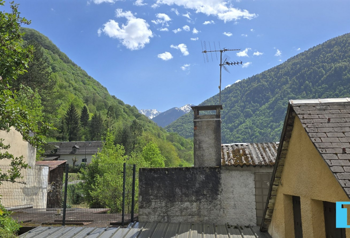 vente Maison Bagneres De Luchon - Photo 1