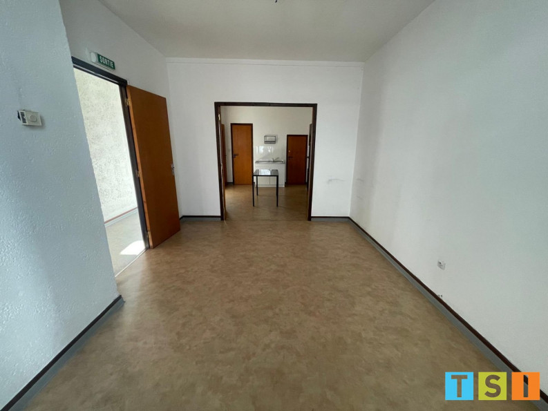 location Ateliers et bureaux Saint Gaudens - Photo 3