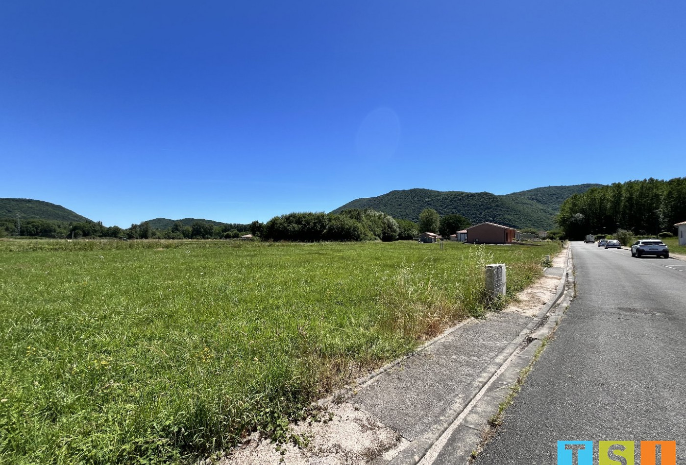 vente Terrain Loures Barousse - Photo 2