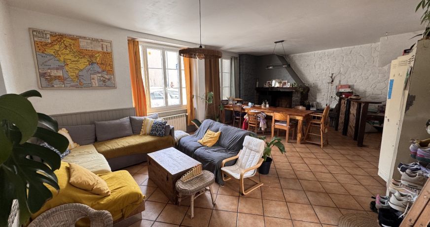 vente Immeuble mixte Loures Barousse