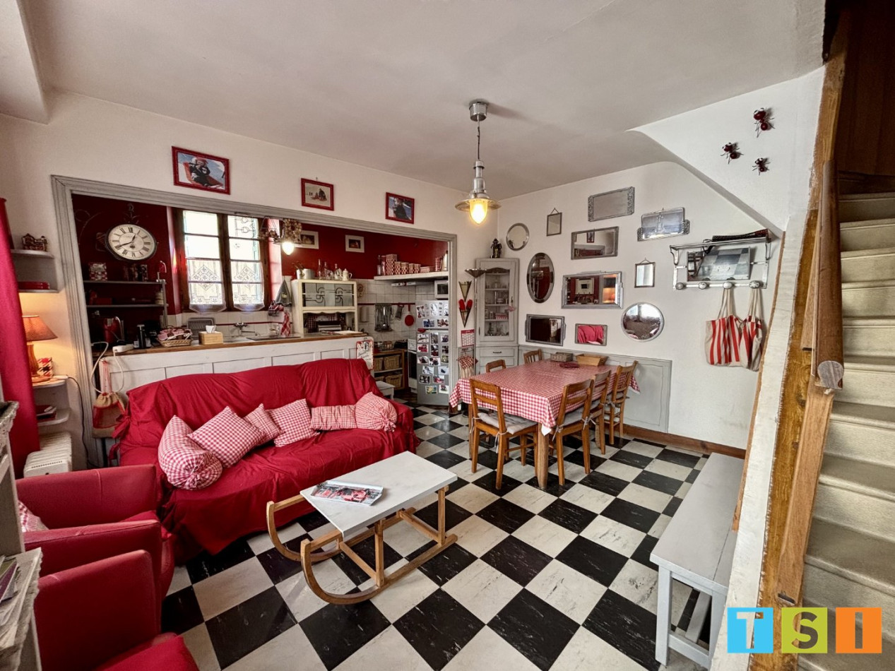 vente Maison de ville Bagneres De Luchon - Photo 1