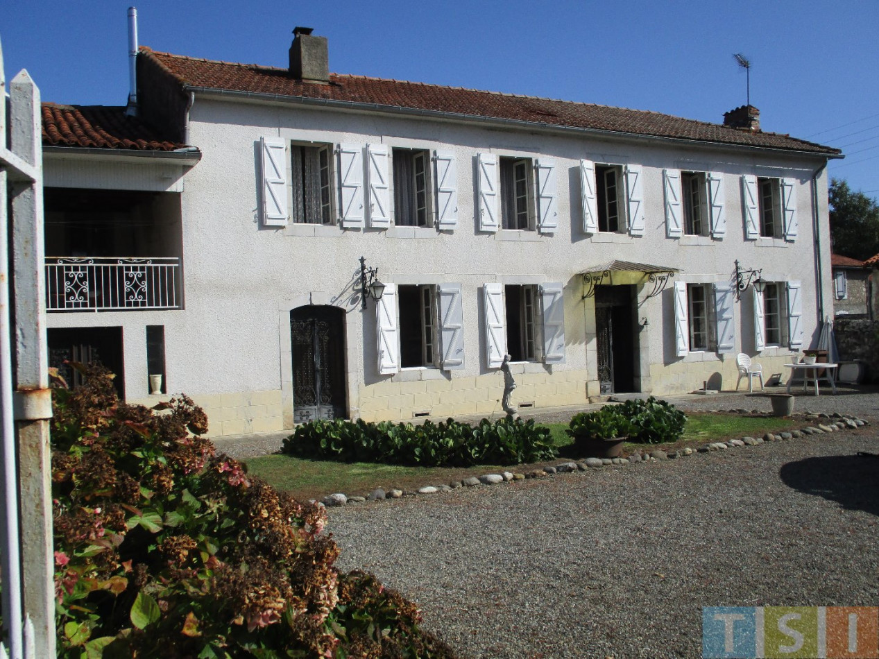 vente Maison Montrejeau - Photo 1