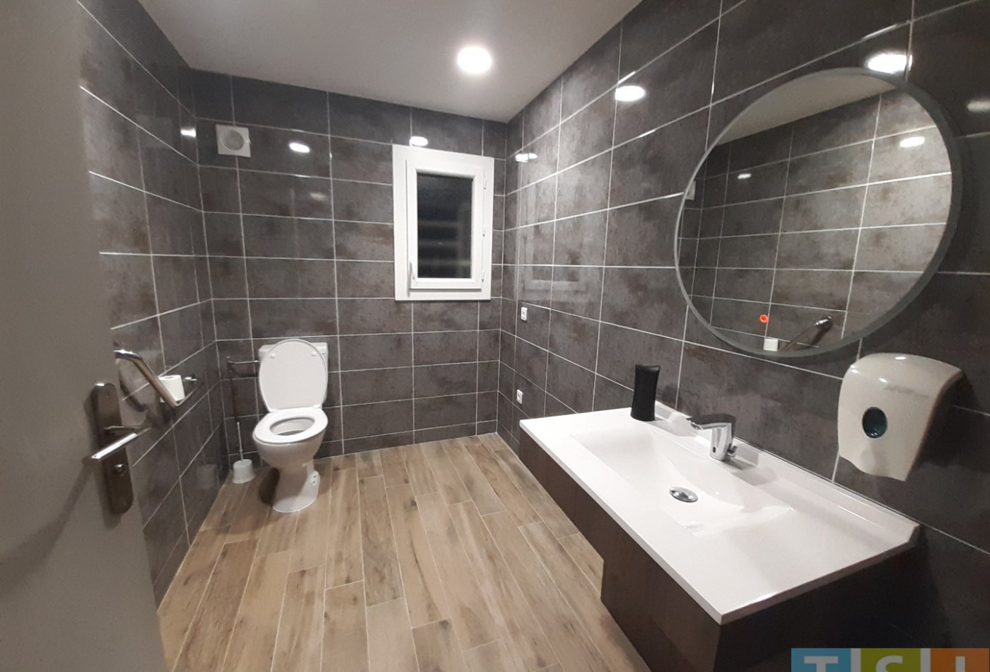 vente Immeuble commercial Labarthe Inard - Photo 9