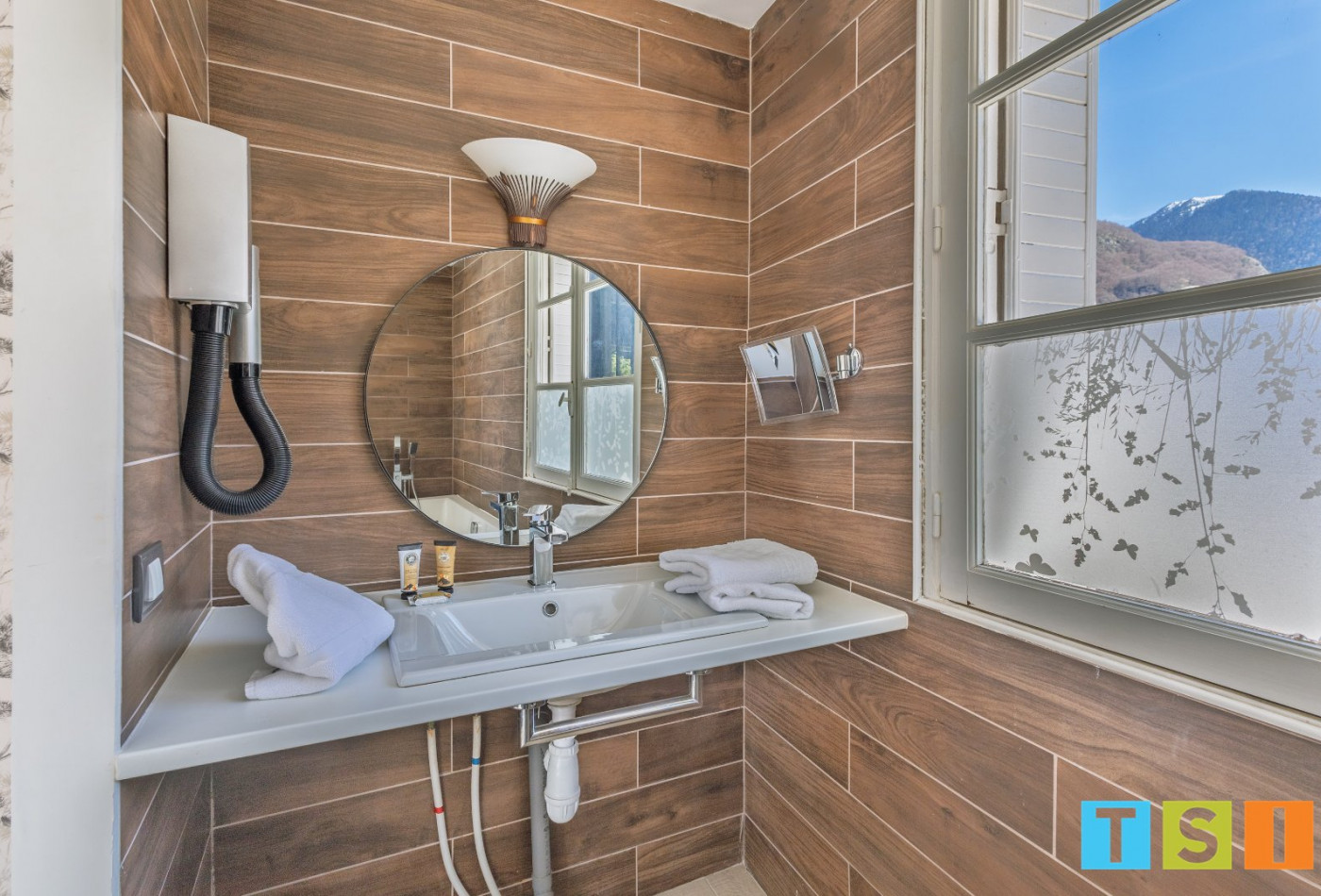 vente Appartement rénové Bagneres De Luchon - Photo 10
