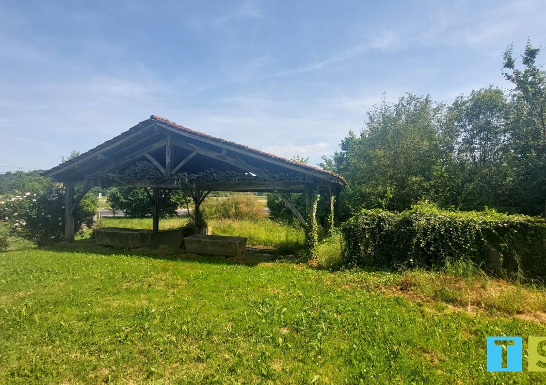 sale Maison de campagne Montbernard