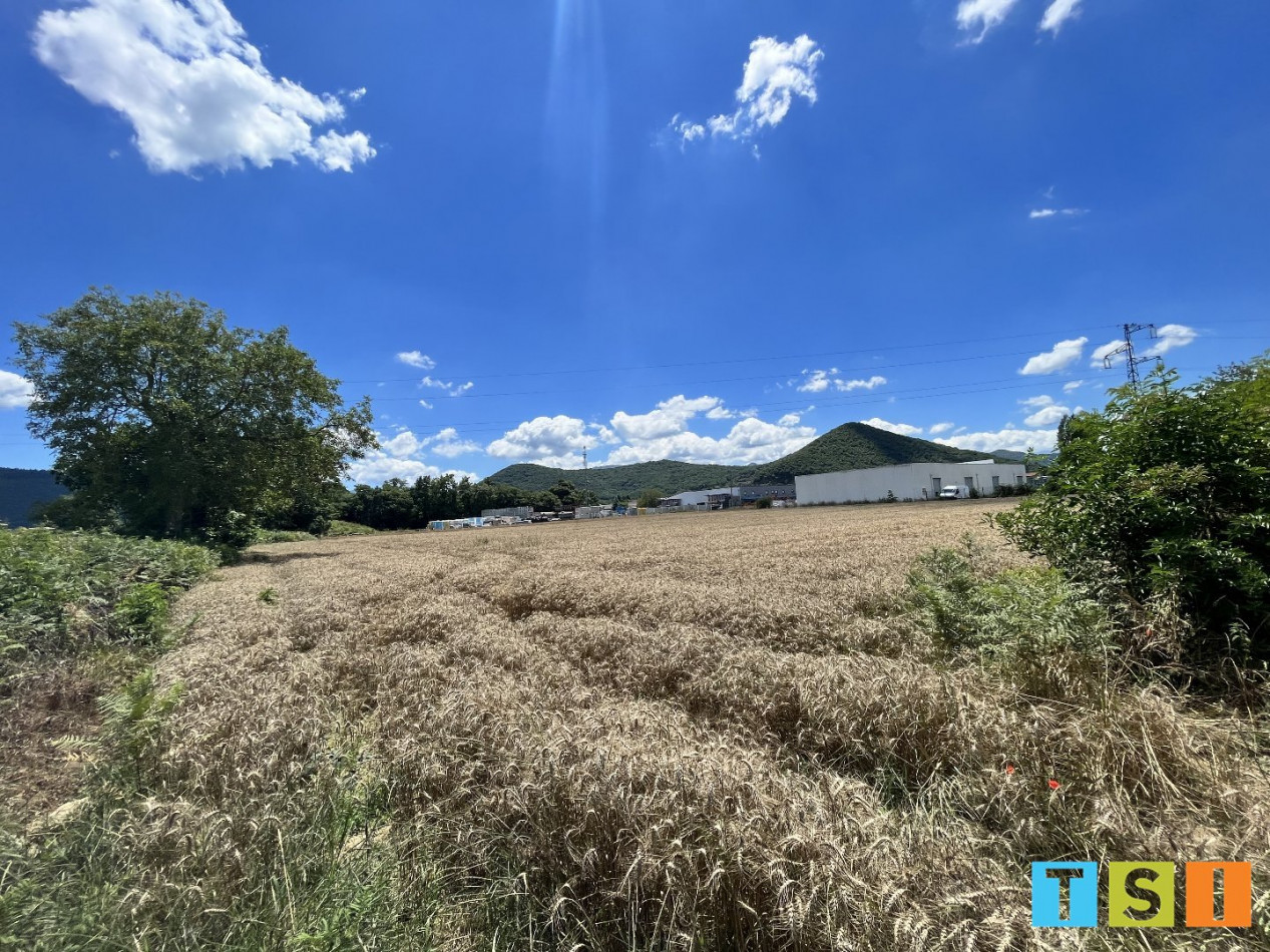 vente Terrain constructible Gourdan Polignan - Photo 1