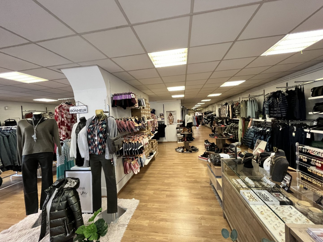 sale Immeuble Montrejeau - Photo 2