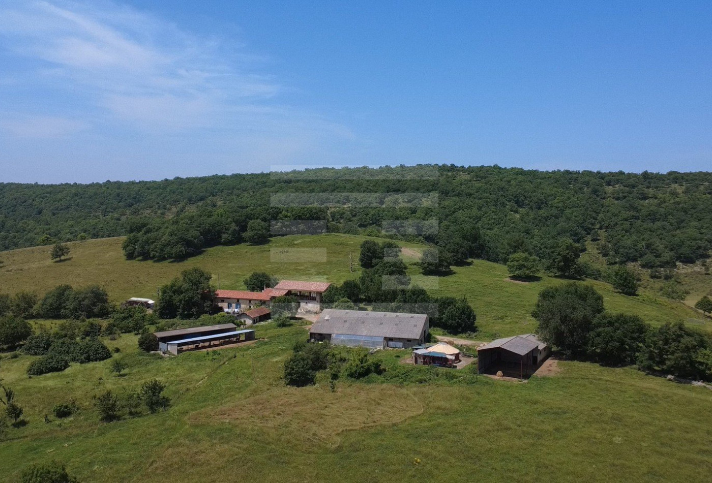 vente Domaine Camarade - Photo 2