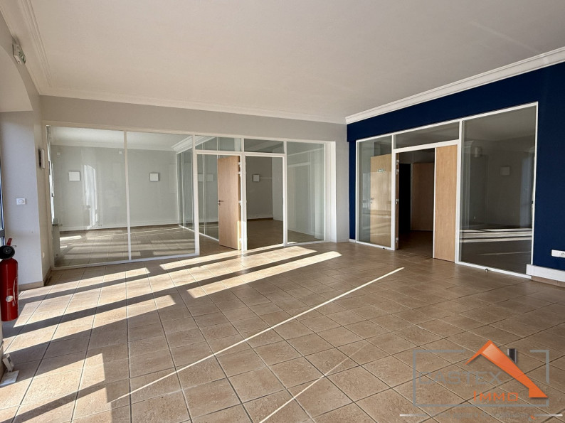 vente Local commercial Salies Du Salat - Photo 1