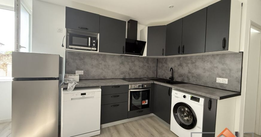 à louer Appartement Mane