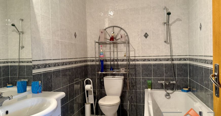vente Maison Izaut De L'hotel