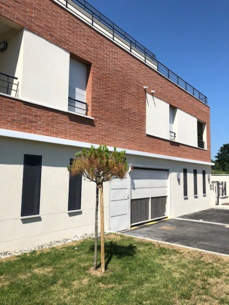 location Parking intérieur Castanet-tolosan - Photo 1
