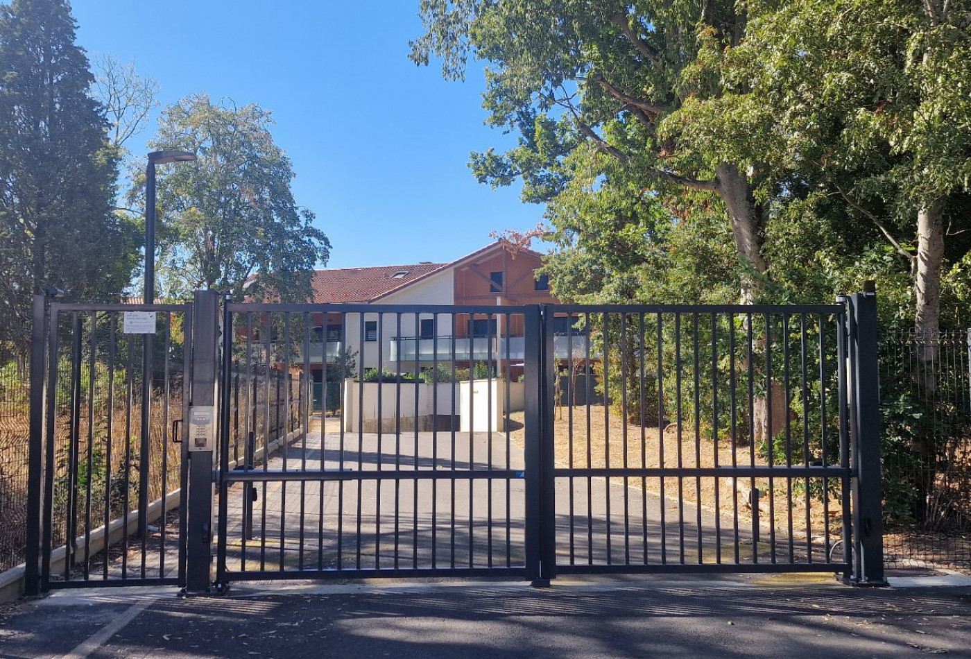 vente Garage Aucamville - Photo 2