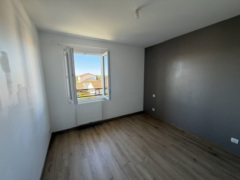 location Maison Lapeyrouse-fossat - Photo 10