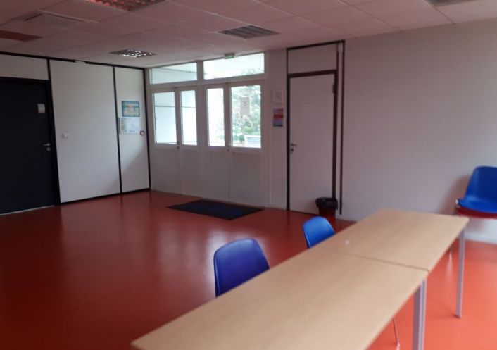 location Bureau Labege