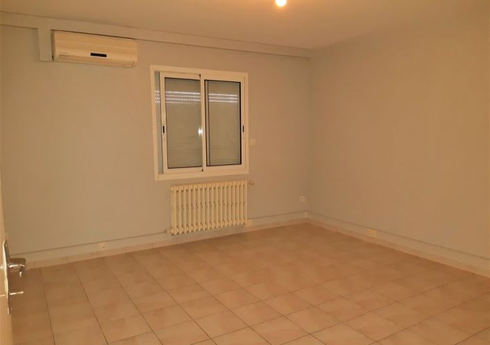 location Bureau Montrabe