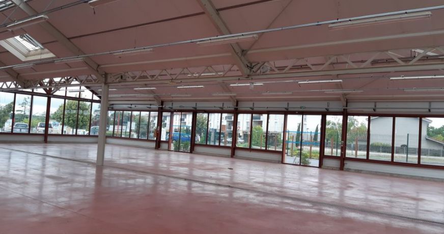 location Local commercial Bouloc